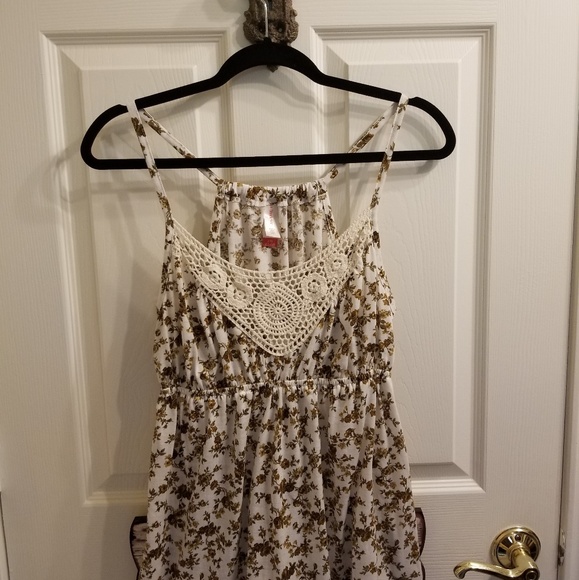 Bundle of 3 NoBo Tank Tops - Picture 2 of 5